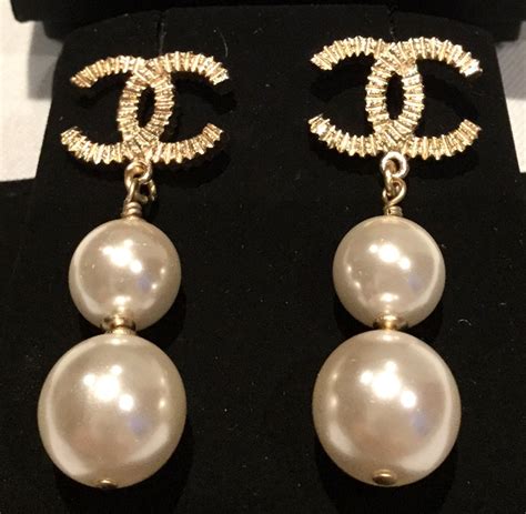 chanel inspired pearl drop earrings